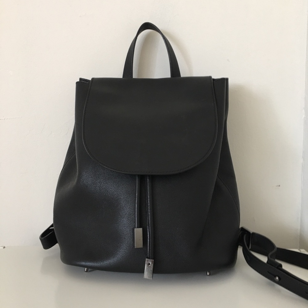 EVERLANE Italian Petra Leather Backpack Black